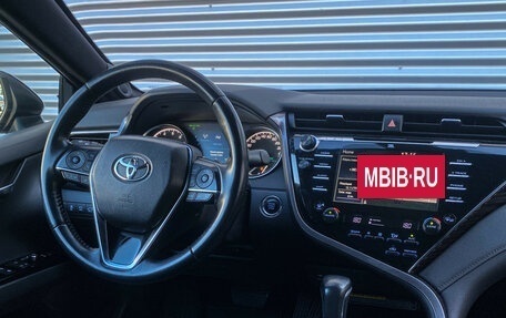 Toyota Camry, 2019 год, 3 490 000 рублей, 14 фотография
