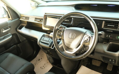 Honda Stepwgn IV, 2018 год, 2 299 000 рублей, 10 фотография