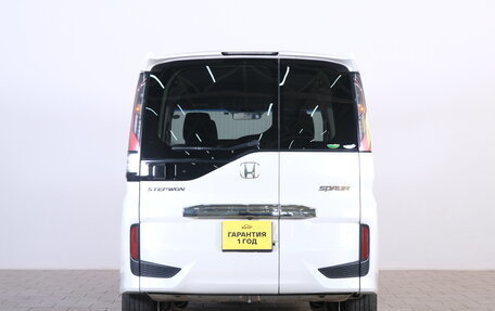 Honda Stepwgn IV, 2018 год, 2 299 000 рублей, 6 фотография