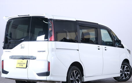 Honda Stepwgn IV, 2018 год, 2 299 000 рублей, 7 фотография