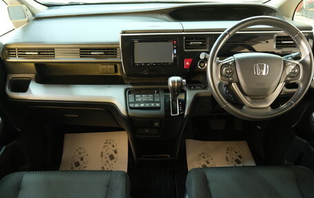 Honda Stepwgn IV, 2018 год, 2 299 000 рублей, 13 фотография