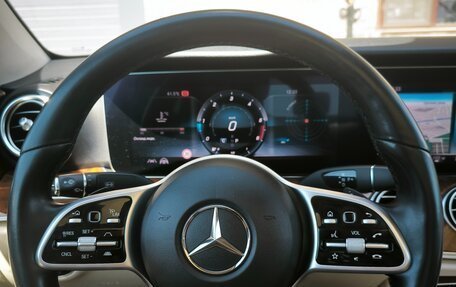 Mercedes-Benz E-Класс, 2019 год, 4 100 000 рублей, 12 фотография