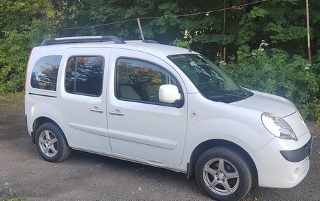 Renault Kangoo II рестайлинг, 2012 год, 930 000 рублей, 2 фотография