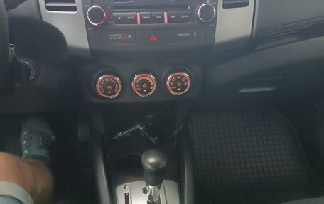 Peugeot 4007, 2011 год, 1 110 000 рублей, 12 фотография