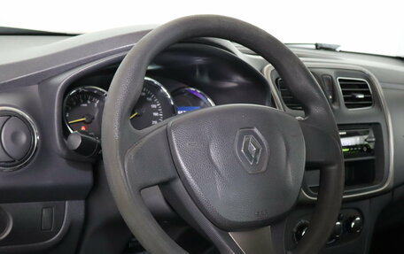 Renault Logan II, 2017 год, 699 000 рублей, 8 фотография