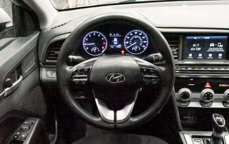 Hyundai Elantra VI рестайлинг, 2019 год, 1 300 000 рублей, 11 фотография