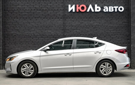 Hyundai Elantra VI рестайлинг, 2019 год, 1 300 000 рублей, 7 фотография