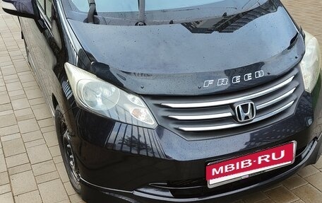 Honda Freed I, 2009 год, 800 000 рублей, 30 фотография