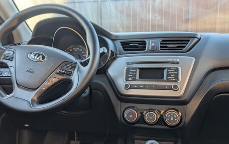 KIA Rio III рестайлинг, 2016 год, 855 000 рублей, 9 фотография