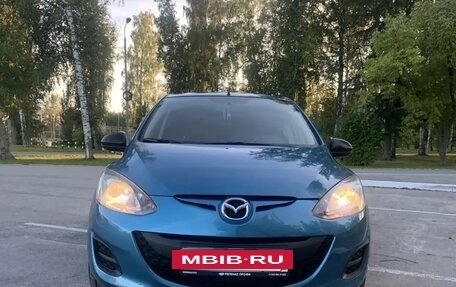 Mazda 2 III, 2013 год, 850 000 рублей, 13 фотография