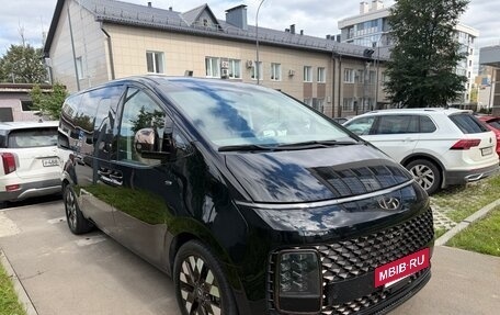 Hyundai Staria, 2021 год, 4 690 000 рублей, 3 фотография