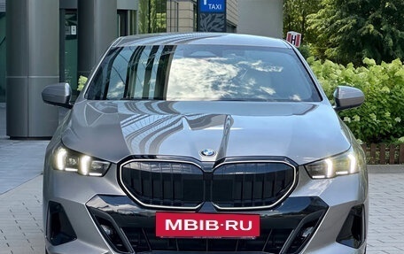 BMW 5 серия, 2026 год, 8 400 000 рублей, 2 фотография