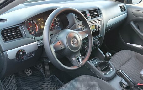Volkswagen Jetta VI, 2013 год, 950 000 рублей, 7 фотография