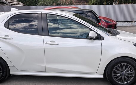 Toyota Yaris, 2021 год, 1 110 000 рублей, 4 фотография