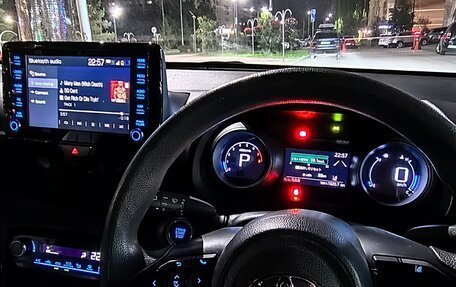 Toyota Yaris, 2021 год, 1 110 000 рублей, 17 фотография