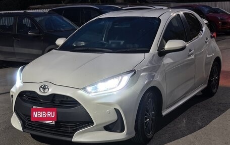 Toyota Yaris, 2021 год, 1 110 000 рублей, 15 фотография
