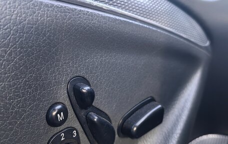 Mercedes-Benz CLK-Класс, 2003 год, 1 400 000 рублей, 14 фотография