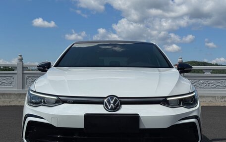 Volkswagen Golf VIII, 2023 год, 2 082 000 рублей, 2 фотография