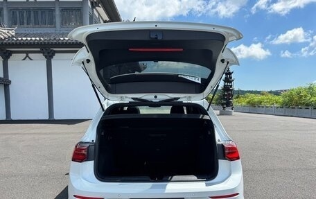Volkswagen Golf VIII, 2023 год, 2 082 000 рублей, 5 фотография