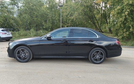 Mercedes-Benz E-Класс, 2020 год, 3 600 000 рублей, 4 фотография