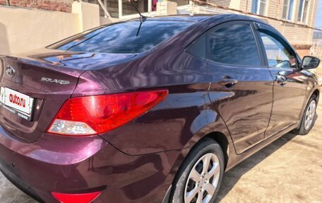 Hyundai Solaris II рестайлинг, 2011 год, 600 000 рублей, 7 фотография