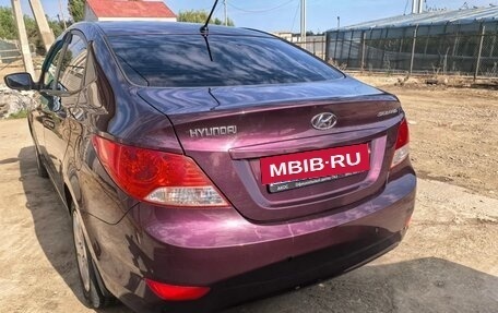 Hyundai Solaris II рестайлинг, 2011 год, 600 000 рублей, 5 фотография