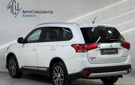 Mitsubishi Outlander III рестайлинг 3, 2016 год, 1 999 800 рублей, 16 фотография
