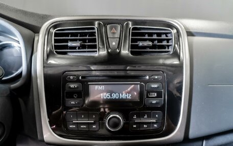 Renault Logan II, 2015 год, 740 000 рублей, 10 фотография