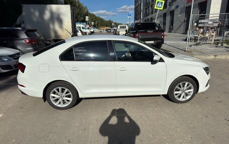 Skoda Rapid II, 2021 год, 1 350 000 рублей, 2 фотография