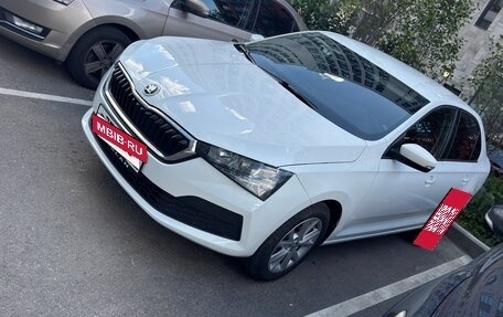Skoda Rapid II, 2021 год, 1 350 000 рублей, 4 фотография