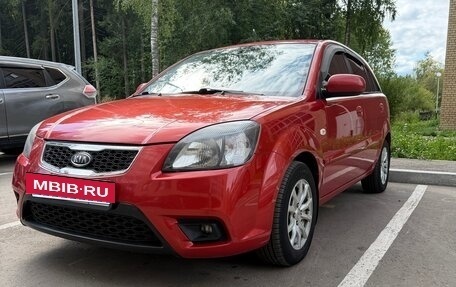 KIA Rio II, 2011 год, 750 000 рублей, 2 фотография