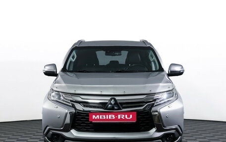 Mitsubishi Pajero Sport III рестайлинг, 2017 год, 3 090 000 рублей, 2 фотография