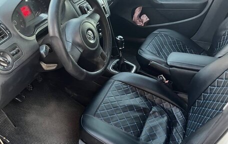Volkswagen Polo VI (EU Market), 2010 год, 350 000 рублей, 7 фотография