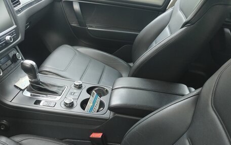 Volkswagen Touareg III, 2012 год, 2 000 000 рублей, 4 фотография