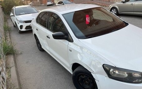Volkswagen Polo VI (EU Market), 2010 год, 350 000 рублей, 4 фотография