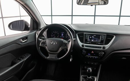 Hyundai Solaris II рестайлинг, 2018 год, 1 399 000 рублей, 10 фотография