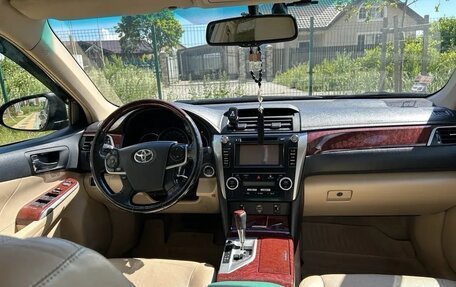 Toyota Camry, 2011 год, 1 630 000 рублей, 7 фотография