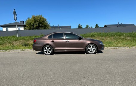 Volkswagen Jetta VI, 2015 год, 1 700 000 рублей, 15 фотография