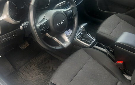 KIA Rio IV, 2021 год, 1 580 000 рублей, 12 фотография