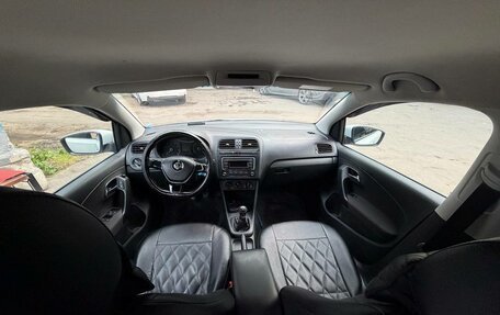 Volkswagen Polo VI (EU Market), 2018 год, 500 000 рублей, 9 фотография