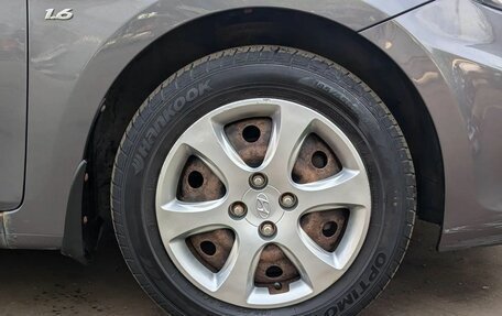 Hyundai Solaris II рестайлинг, 2012 год, 839 000 рублей, 15 фотография