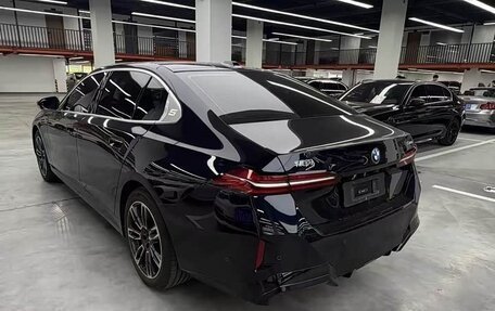 BMW 5 серия, 2026 год, 5 076 868 рублей, 5 фотография