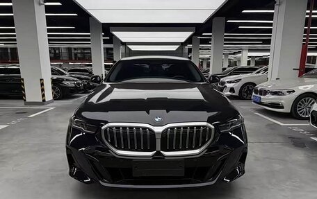 BMW 5 серия, 2026 год, 5 076 868 рублей, 2 фотография