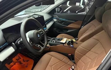 BMW 5 серия, 2026 год, 5 076 868 рублей, 7 фотография