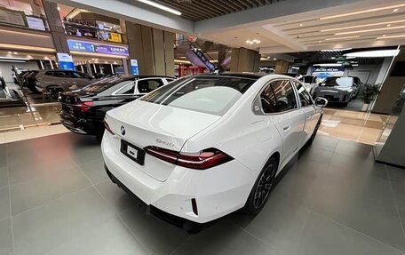 BMW 5 серия, 2026 год, 5 959 626 рублей, 5 фотография