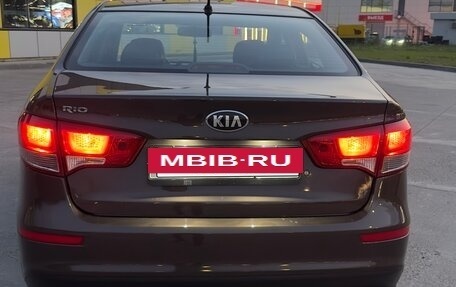 KIA Rio III рестайлинг, 2016 год, 1 000 000 рублей, 5 фотография