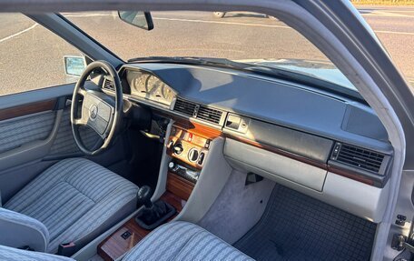 Mercedes-Benz W124, 1989 год, 780 000 рублей, 18 фотография