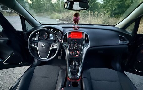 Opel Astra J, 2010 год, 600 000 рублей, 5 фотография