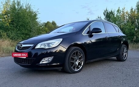 Opel Astra J, 2010 год, 600 000 рублей, 8 фотография