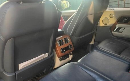 Land Rover Range Rover IV рестайлинг, 2019 год, 4 500 000 рублей, 2 фотография